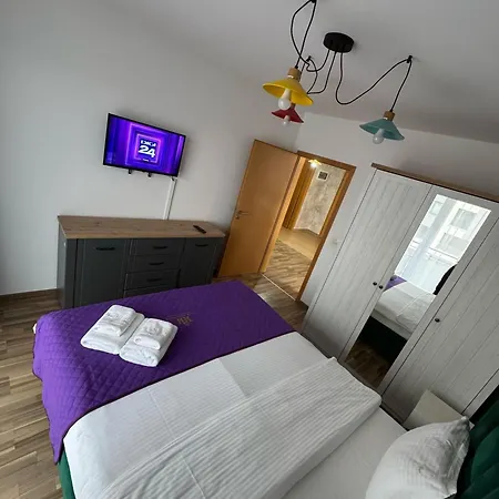 Highstay By Glam - Parking Option Apartamento Braşov